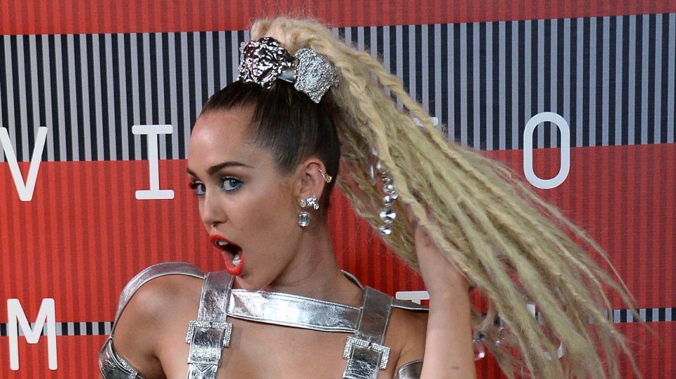 Miley tentokrát ukáže všechno a všem!